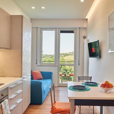 Azure Spot In Siena Centre - Apt Centrale Con Balcone Buitenkant foto