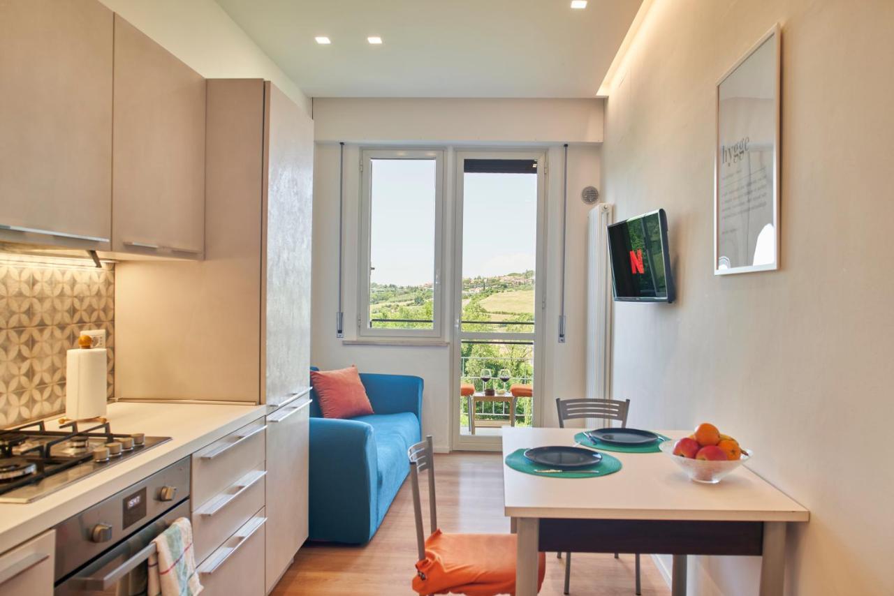Azure Spot In Siena Centre - Apt Centrale Con Balcone Buitenkant foto
